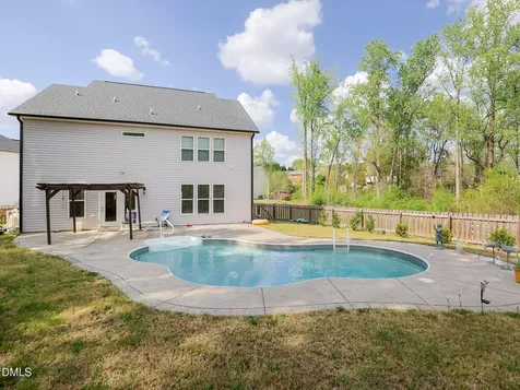 832 Logan Meadow Court Fuquay Varina NC 27526