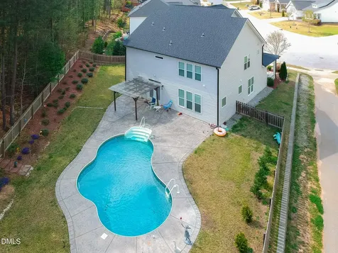 832 Logan Meadow Court Fuquay Varina NC 27526