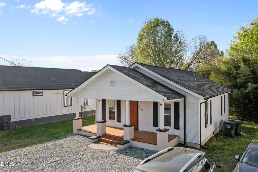 312 Cleveland Avenue Burlington NC 27215
