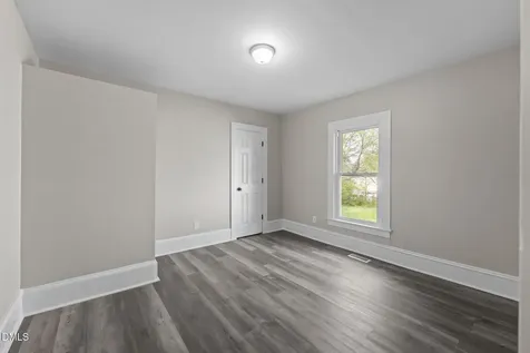 312 Cleveland Avenue Burlington NC 27215