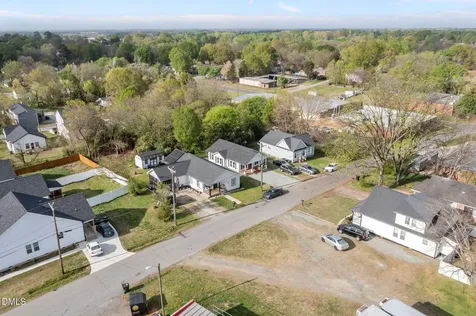 312 Cleveland Avenue Burlington NC 27215