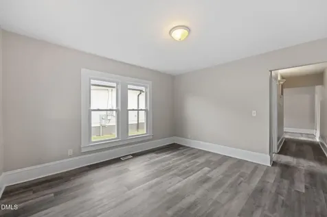 312 Cleveland Avenue Burlington NC 27215