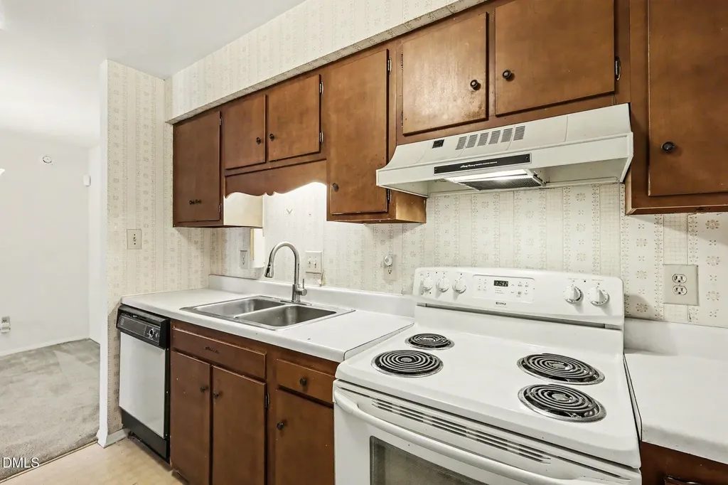 1014 Sandlin Place Raleigh NC 27606