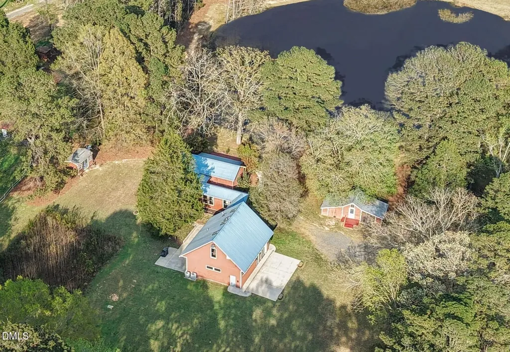 70 Holland Lane New Hill NC 27562