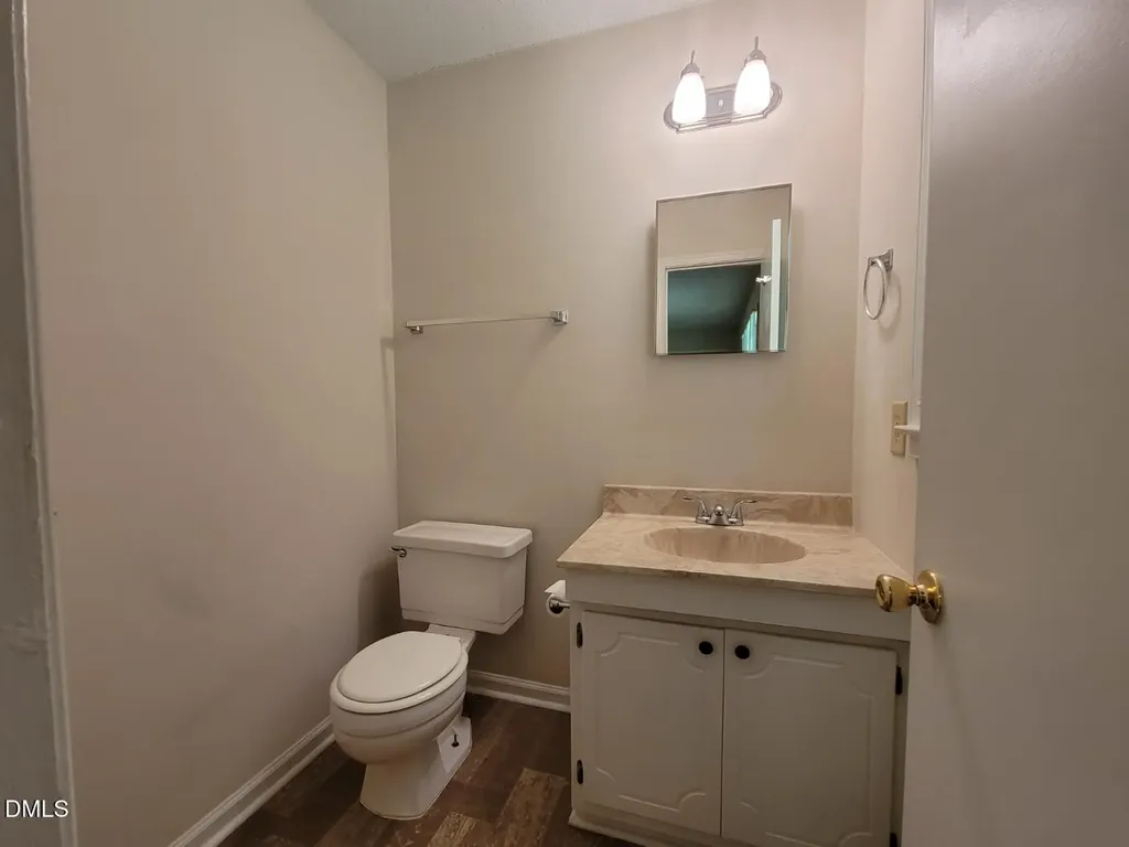 809 Plentywood Court Raleigh NC 27615