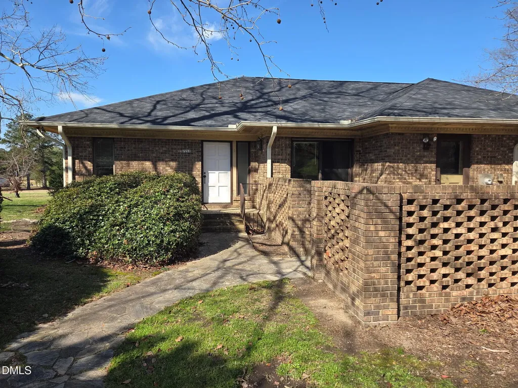 7213 Ridgefield Court Sanford NC 27332