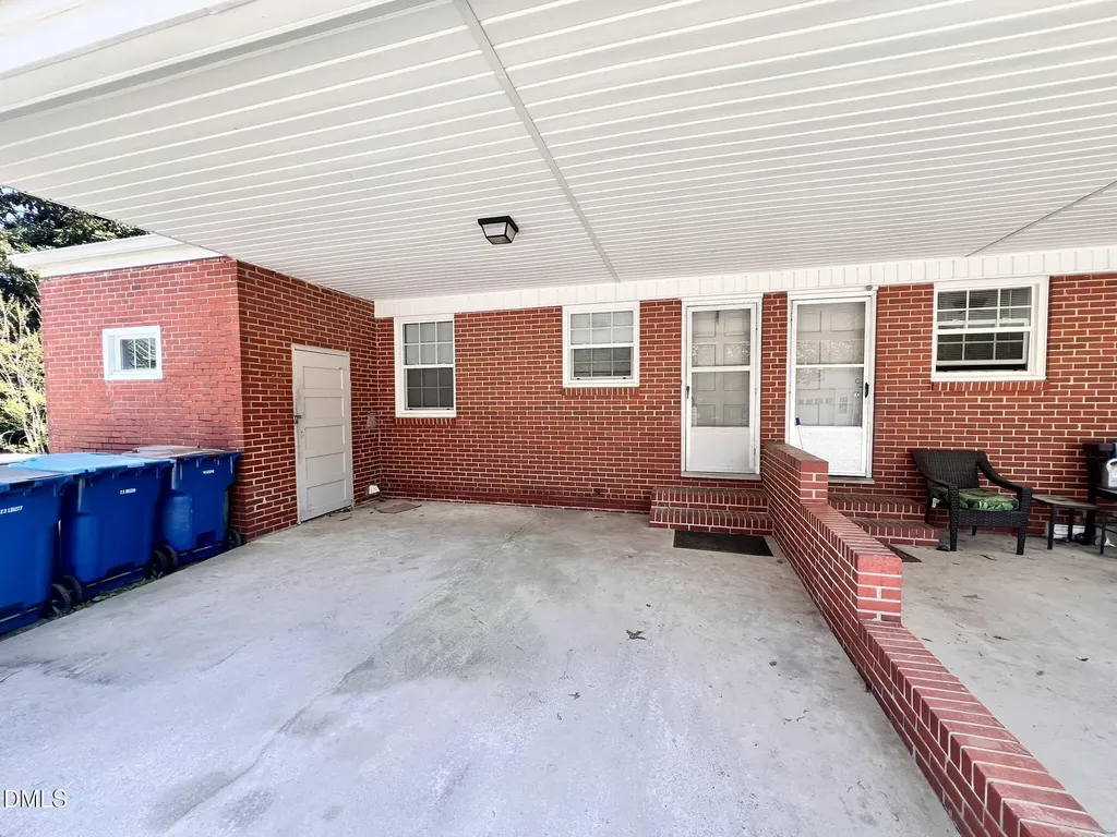 807 N Ellis Avenue Dunn NC 28334