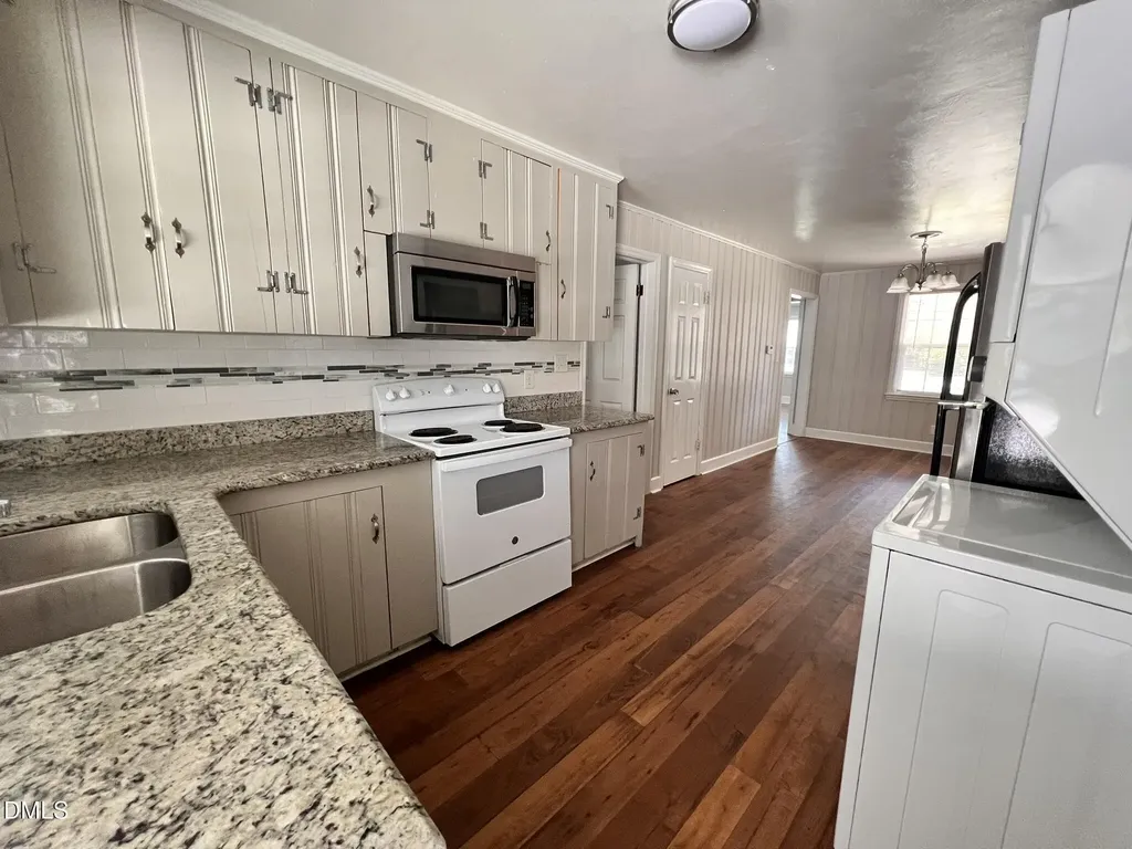 807 N Ellis Avenue Dunn NC 28334