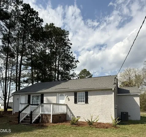 2122 Godwin Lake Road Benson NC 27504