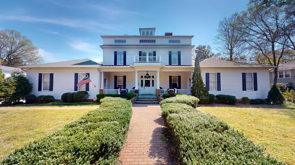 238 N Main Street Wake Forest NC 27587