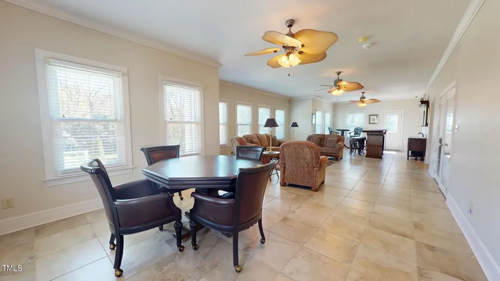 238 N Main Street Wake Forest NC 27587