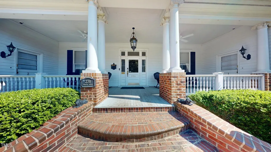 238 N Main Street Wake Forest NC 27587