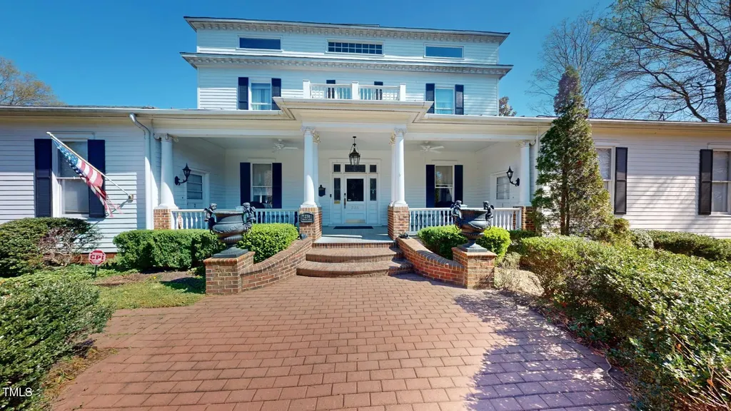 238 N Main Street Wake Forest NC 27587