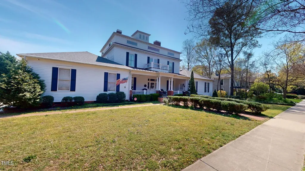 238 N Main Street Wake Forest NC 27587