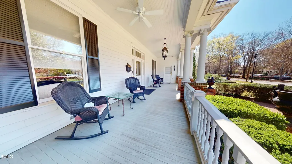 238 N Main Street Wake Forest NC 27587