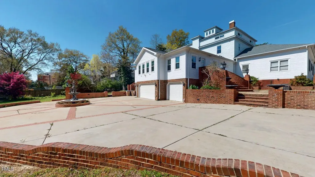 238 N Main Street Wake Forest NC 27587