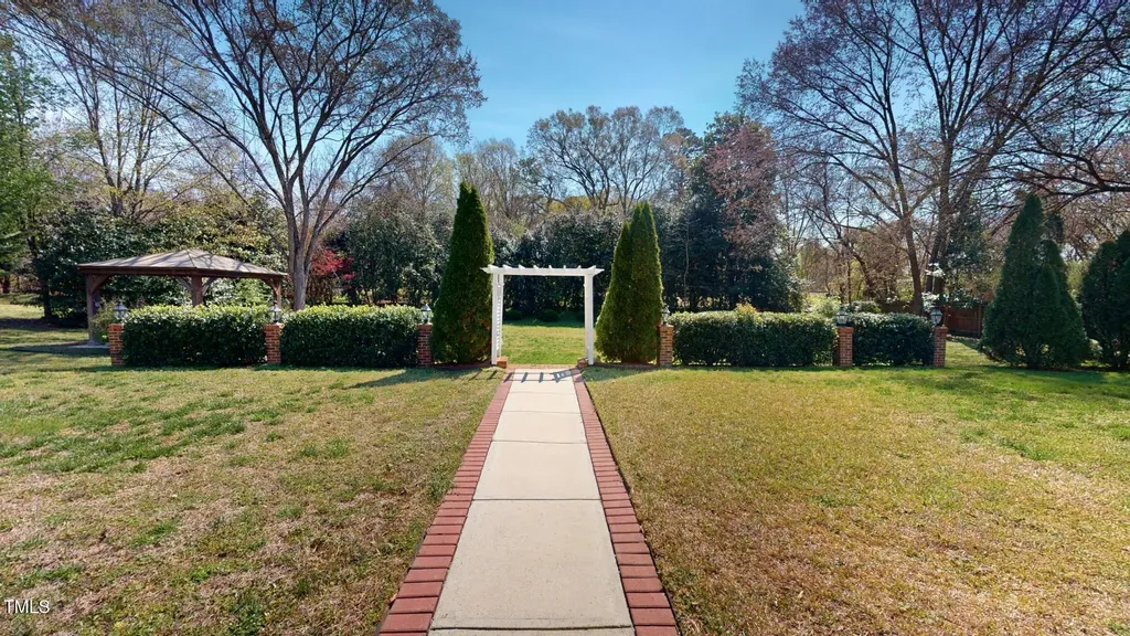 238 N Main Street Wake Forest NC 27587