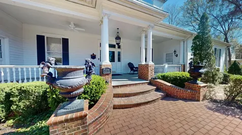 238 N Main Street Wake Forest NC 27587