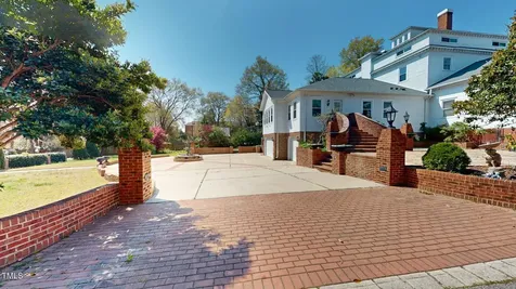 238 N Main Street Wake Forest NC 27587