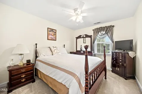 128 Royal Kings Court Winston-salem NC 27127