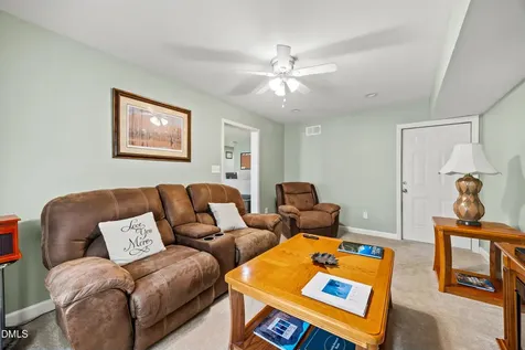 128 Royal Kings Court Winston-salem NC 27127