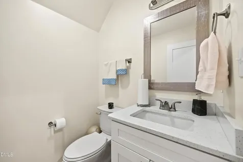 128 Royal Kings Court Winston-salem NC 27127