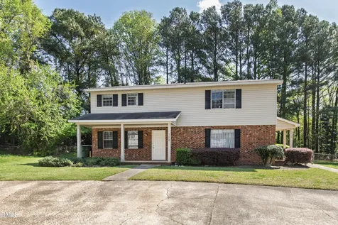 109 Rainbow Cary NC 27511