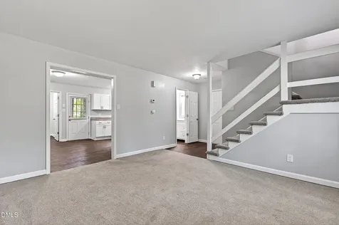 109 Rainbow Cary NC 27511