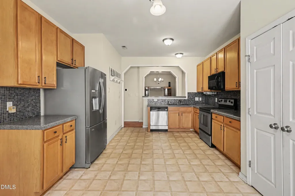 8122 Marshall Brae Drive Raleigh NC 27616