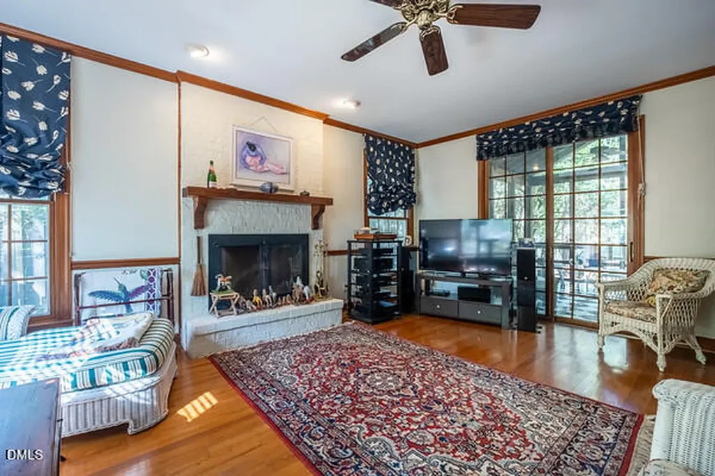 109 Mendel Drive Chapel Hill NC 27514