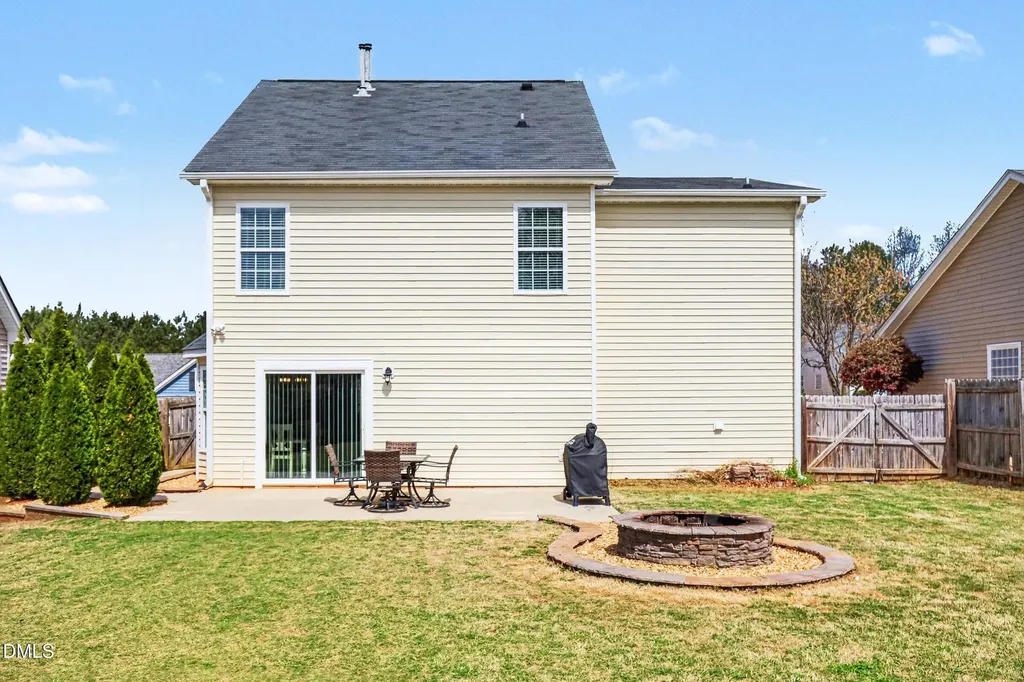 925 Ribbonleaf Lane Fuquay Varina NC 27526