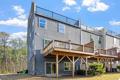 2077 Eva Pearl Drive Apex NC 27502