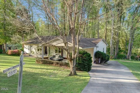 1070 Cedar Cove Road Henderson NC 27537