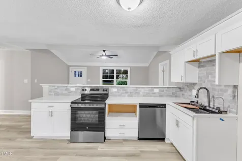8201 Rhodes Road Apex NC 27539