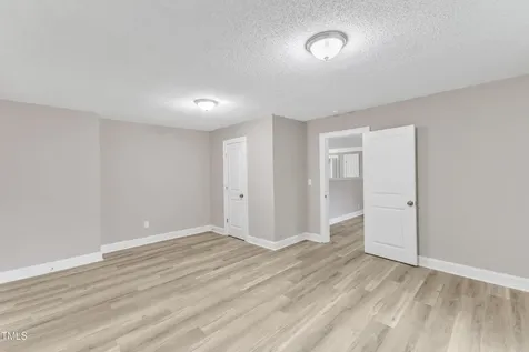 8201 Rhodes Road Apex NC 27539