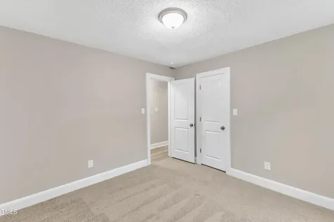8201 Rhodes Road Apex NC 27539