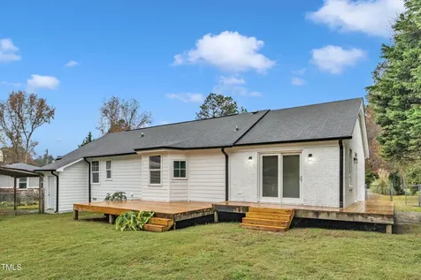 8201 Rhodes Road Apex NC 27539