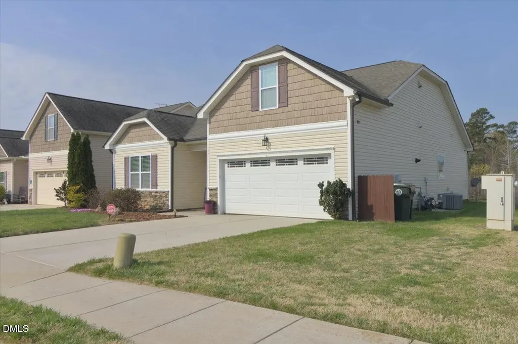 1102 Sweet Gum Way Mebane NC 27302
