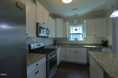 1102 Sweet Gum Way Mebane NC 27302