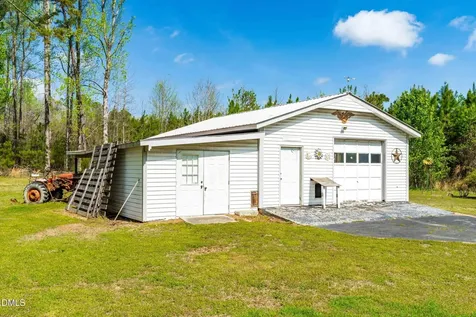 7425 Halifax Road Youngsville NC 27596