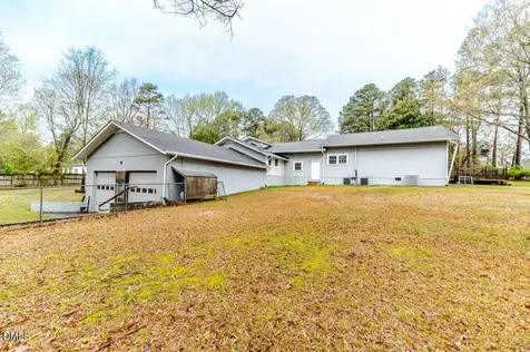 507 Nixon Drive Sanford NC 27330