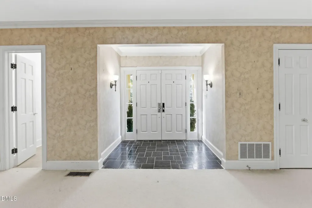 2420 Tyson Street Raleigh NC 27612