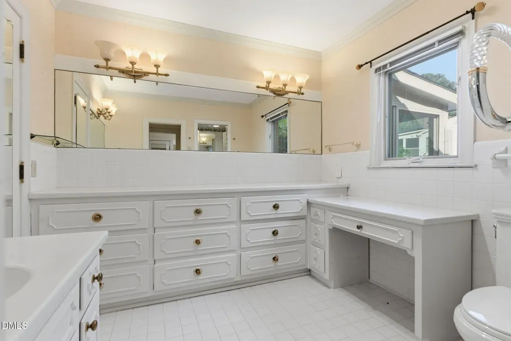 2420 Tyson Street Raleigh NC 27612