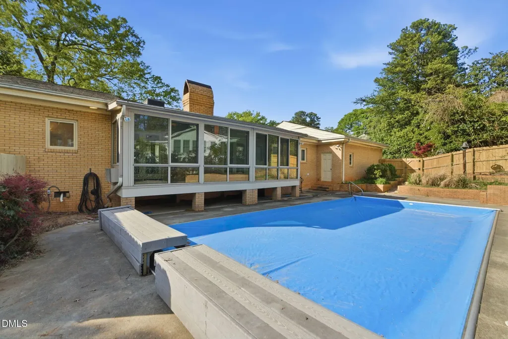 2420 Tyson Street Raleigh NC 27612
