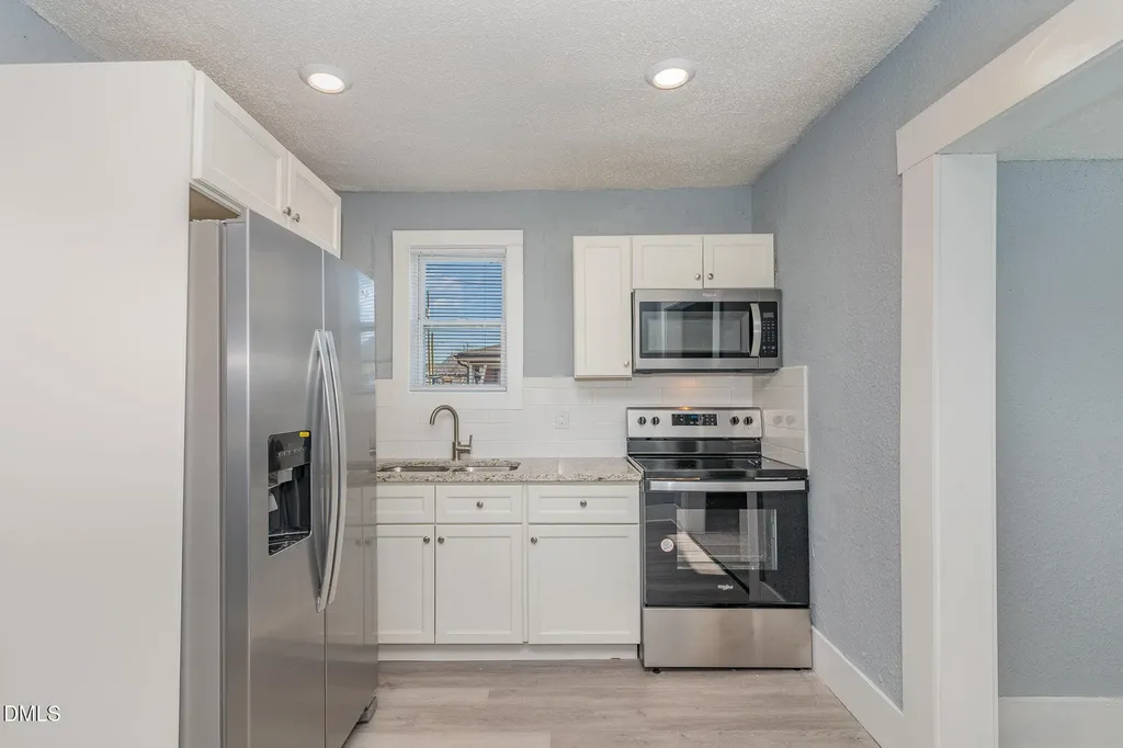 1218 Boyer #a Street Raleigh NC 27610