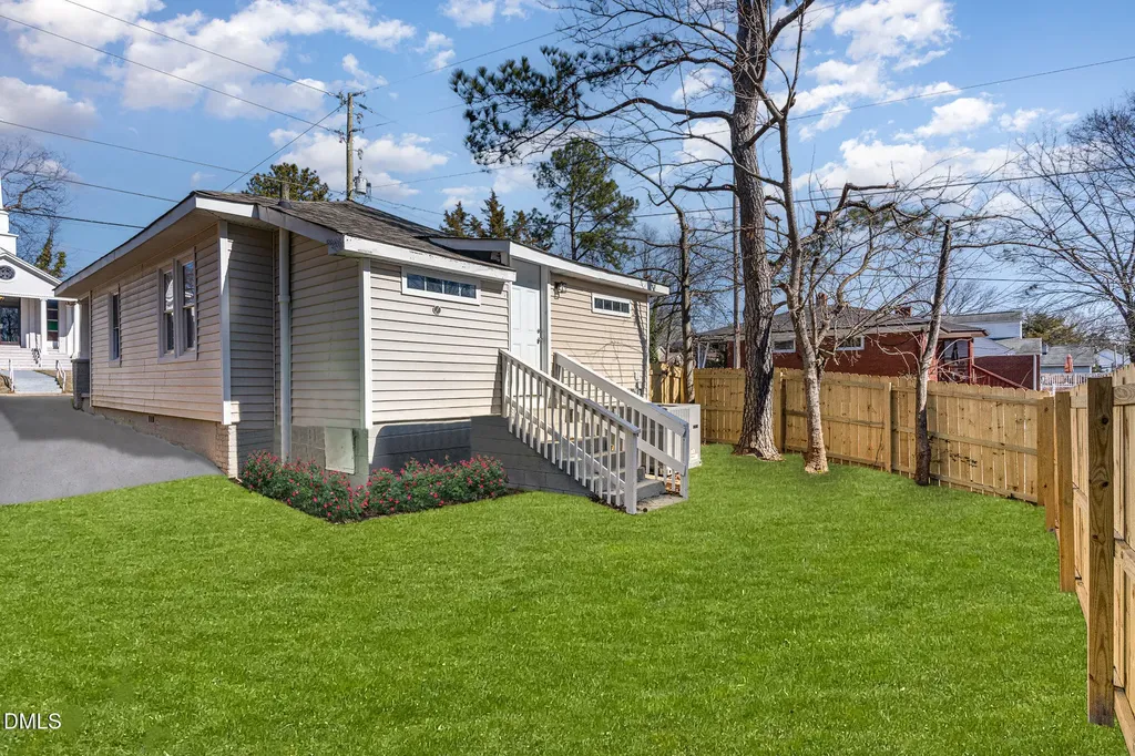 1218 Boyer #a Street Raleigh NC 27610