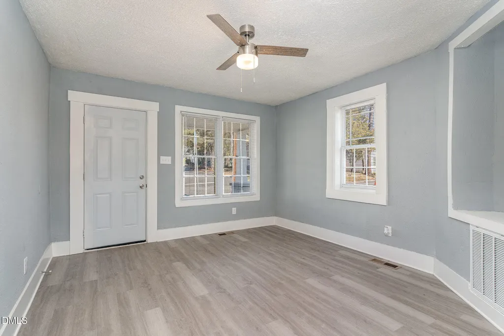 1218 Boyer #a Street Raleigh NC 27610