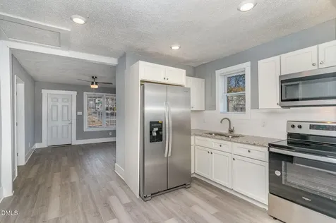 1218 Boyer #a Street Raleigh NC 27610