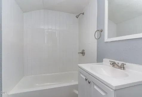 1218 Boyer #a Street Raleigh NC 27610