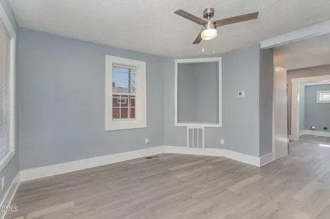 1218 Boyer #a Street Raleigh NC 27610